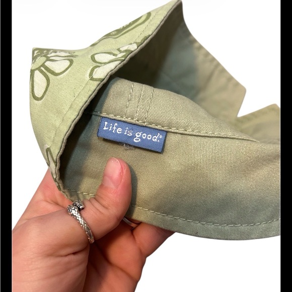 Life Is Good Green Floral Daisy Bucket Hat One Size - Picture 3 of 4